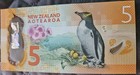 New Zealand 5 Dollars Uncirculated  Polymer  Banknote