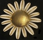 Vtg Avon White Enamel Daisy Flower Compact Includes Solid Perfume Brooch Nice