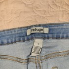 Refuge Women   s Size 8 Light Wash Skinny Jeans Frayed Hem Stretch Denim Pants
