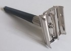 Vintage Gillette Double Edge Twist-to-open Safety Razor Knack  N2 1968   excellent