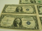 Lot Of 5 U s  Banknotes      2   1 Silver Certificates 1935c    3   2 Notes 1976
