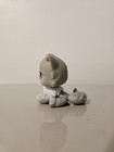 Littlest Pet Shop Grey And White Persian Cat  251 Purple Eyes Collector s Tin