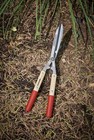Corona Hs 3911 Forged Hedge Shear 8-1 4  Wood Handle Limb Notch