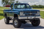 1985 Chevrolet K-10 Outdoorsman With Rifle - Ultra Rare  5 7l Auto  Ac
