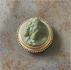 Vintage Estee Lauder Gold Tone Green Cameo Youth Dew Solid Perfume Compact 