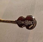 Paul Mccartney   1989-90 World Tour Souvenir Pin Free Shipping 