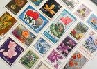 25 Stamp Flower Power Fun Pack    Random Lot Of 25 World Floral Stamps