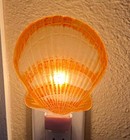 Vintage Glass Seashell Night Light Wall Plug Off on Switch