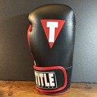 Title Classic Style Boxing Gloves Leather Bag Black Red Spellout 12oz Adjustable