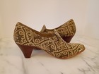 Latigo Velma Gold Tapestry Brocade Renaissance Carpet Bag Sz 8 Pumps Metal Toe 