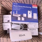 Wyze Home Monitoring 5-piece Starter Kit With Spotlight Kits And Plugs