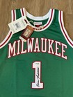 Oscar Robertson Signed Autographed Mitchell   Ness Jersey Jsa Coa Bucks