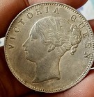  v8 old  East India Company 1840 Victoria Silver Rupee Indian Head 11 6gm