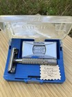 Gillette Safety Razor Metal W  Blue Plastic Travel Case   Blade Pack