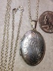 Vtg 925 Sterling Silver Engraved Photo Locket Pendant necklace-20  Chain-14g