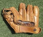 Vintage 1940 s Sonnett Lou Boudreau Baseball Glove  Indians Antique Split Finger