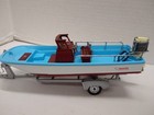 Danbury Mint - Boston Whaler Nauset Boat - 1 24 Scale Diecast