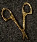 Vintage Ornate Gold Tone Sewing Scissors Straight Cut Metal Alloy 4  Or Less