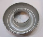 Vintage 1970 s Medium 2 5 X 8 5 Inch Dia Round Aluminum Ring Food Mold Bake Pan