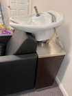 Shampoo Sink And Chair