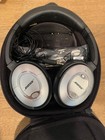 Bose Quietcomfort 15 Noise Cancelling Headphones Silver - Works  With Case