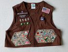 Girl Scout Brownie Uniform Vest With Patches   Pins  Size Medium