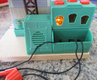 Thomas   Friends Wooden Railway Train Dieselworks Lift   Repair Cdk46 Rare 
