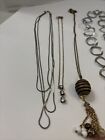 Lot Of Women   s Misc  Costume Jewelry Gold Silver Tones 11 Pieces