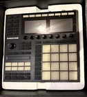 Native Instruments Maschine Mk3 Mkiii Drum Machine