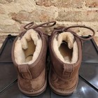 Nwb Ugg Men s Neumel Distressed Chukka Boot Burnt Cedar  1163110-bcdr