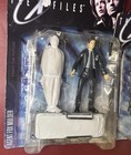 The X-files Fight The Future Agent Fox Mulder Dana Scully Figure Lot   pckg Dmg 