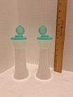 Tupperware Large Hourglass Salt And Pepper Shaker Set Green Top New Read  Pics