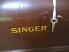 Vtg Singer Sewing Machine 3 4 Size Bentwood Carry Case W  Key 28 128  not 99 