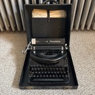 Vintage Underwood Noiseless 77 Typewriter In Hard Case