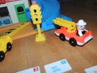 Vintage Fisher Price Little People Main Street 100  Complete No 2500 Nice 