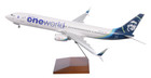 Skymarks Skr8286 Alaska Boeing 737-900 Oneworld N487as Desk 1 100 Model Airplane