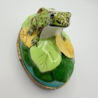 Limoges France Peint Main Porcelain Frog On Leaves Hinged Trinket Box