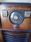 Vintage Zenith Console Radio 1940  8 Tube Chassis