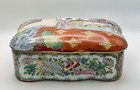 Antique 19th C  Chinese Famille Rose Medallion Porcelain Lidded Box 7 75   