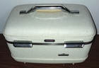 Vintage American Tourister Tiara White Textured Train Case Luggage No Key Usa