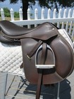 17 5    Wintec 500 Wide Adjustable Cc Jump English Saddle W Cair  Leathers irons