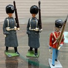 Vintage 6 Lot Led Toy Soldiers 2 British Grenadier Guards Britains Winter Dress