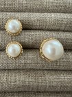 Vintage Goldtone Pearl Buttons 2 Small And One Larger Stunning 