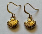 Vintage Seashell Charm Gold Tone Metal 1 4 Of 1  Earrings Very Small