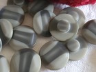 Lot Of 8 Vintage Gray Two-tone Buttons 0 67 In Ref 4923