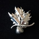 Vintage Giovanni Signed Acorns   Leaves Silver Tone Pin Brooch