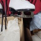 Women   s Figure Ice Skates Size 8 White black Lace-up Stiff Padded Tongue I c e 