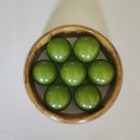 Vintage Art Deco Bakelite Marble Beads Pea Green Solid No Holes   7 Beads 