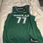 Nike Dallas Mavericks Luka Doncic  77 Green Nba Basketball Jersey Size 52 Signed