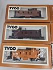 Lot 6 Vintage Tyco   Lionel Ho Scale Train Cars Original Boxes Electric Trains